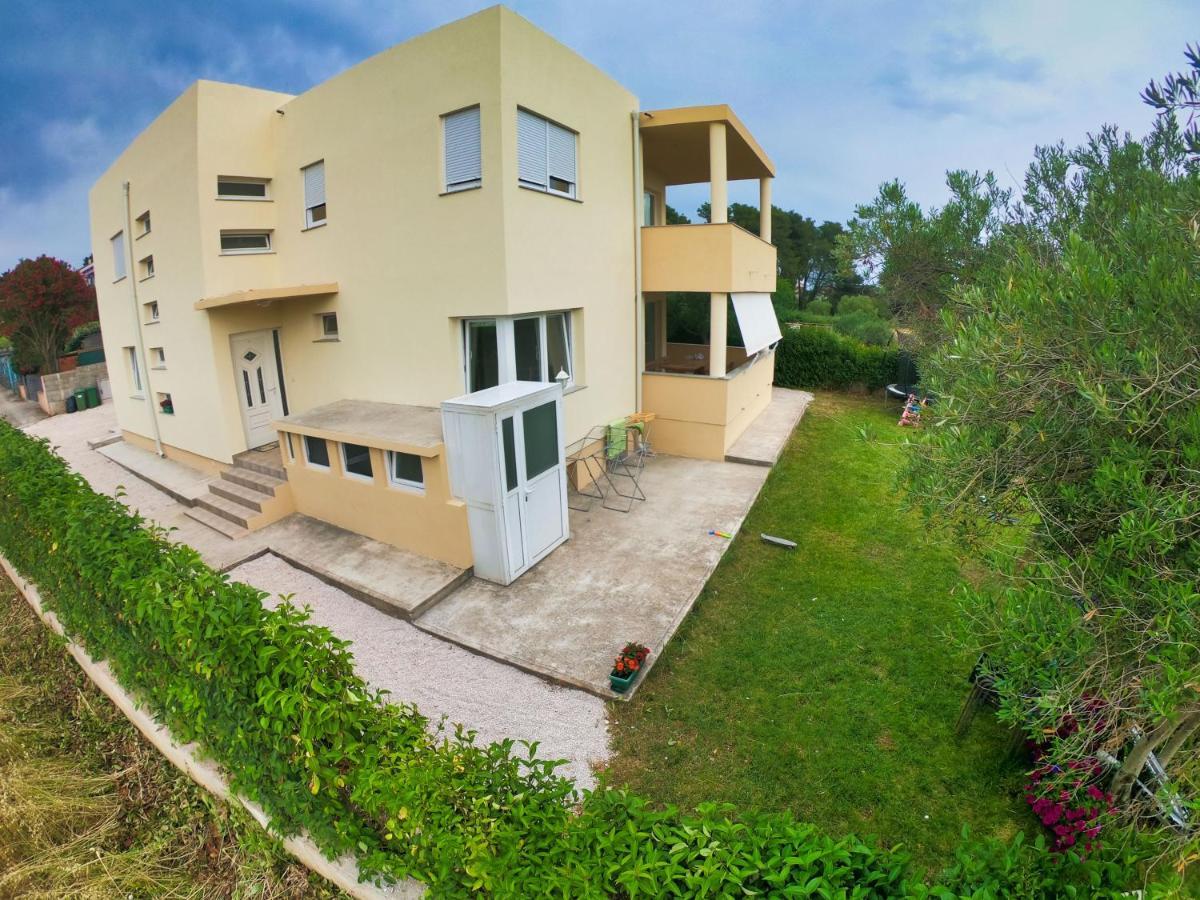 Apartments Martina بيبينيا المظهر الخارجي الصورة