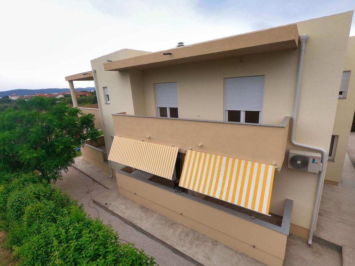 Apartments Martina بيبينيا المظهر الخارجي الصورة
