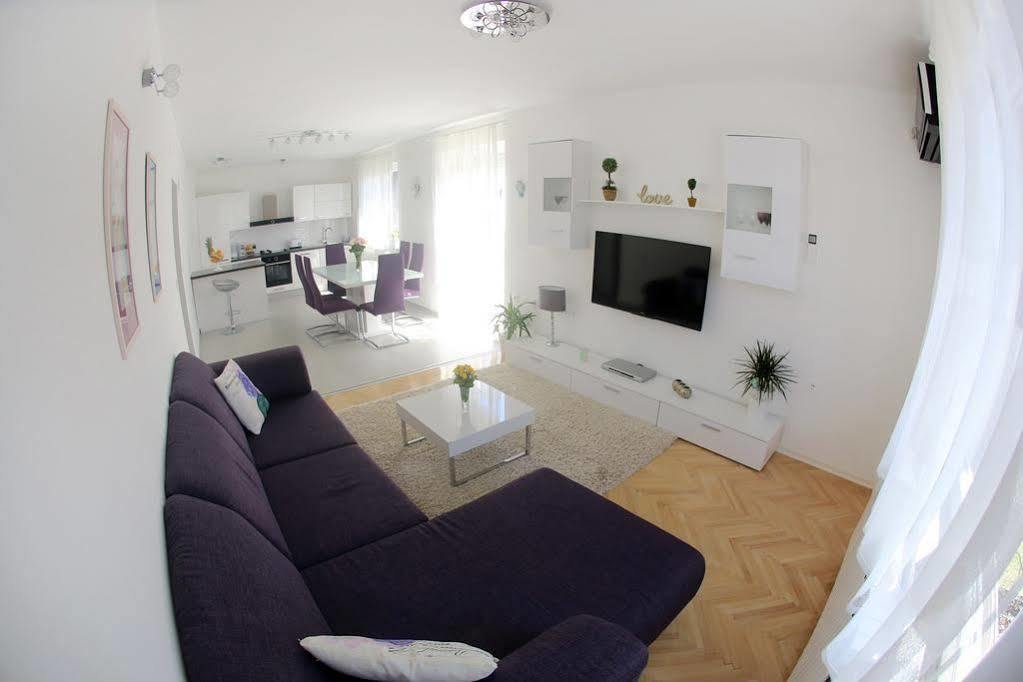 Apartments Martina بيبينيا المظهر الخارجي الصورة
