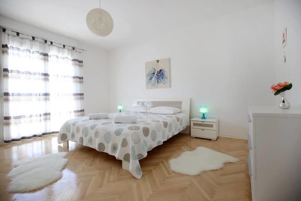 Apartments Martina بيبينيا المظهر الخارجي الصورة